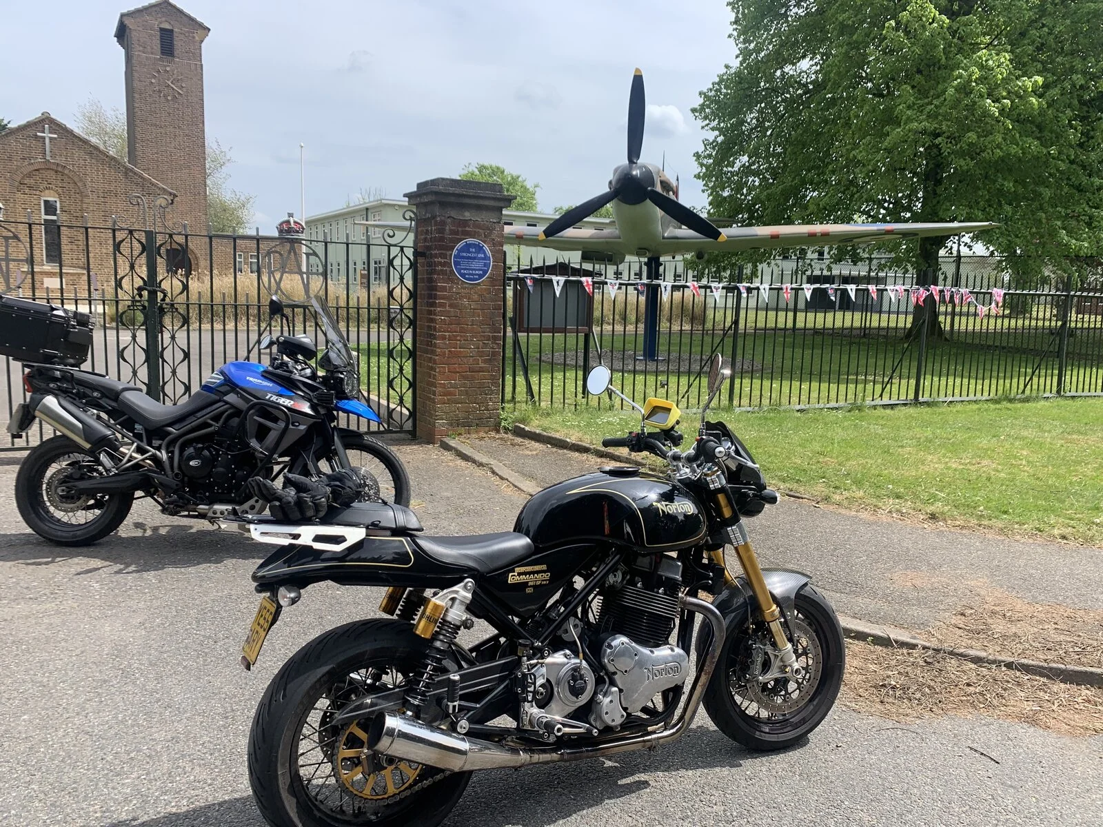 Pictures of your Norton 961