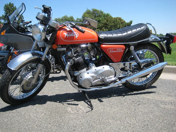 WHICH COLOURS ARE BEST