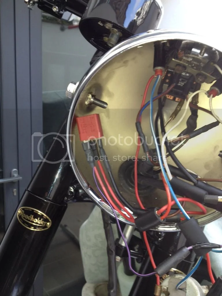 Pictures of your Norton Commandos