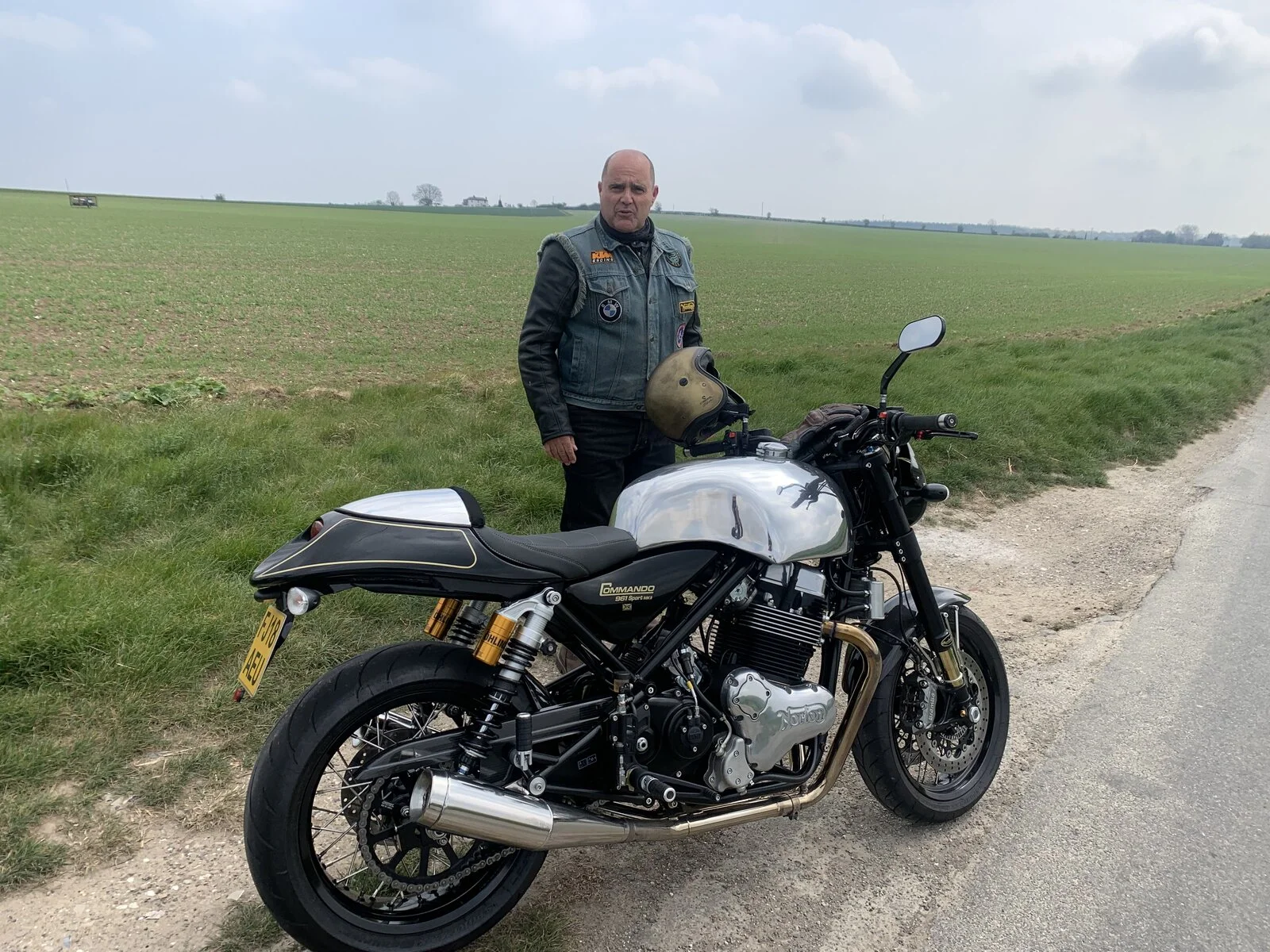 Pictures of your Norton 961