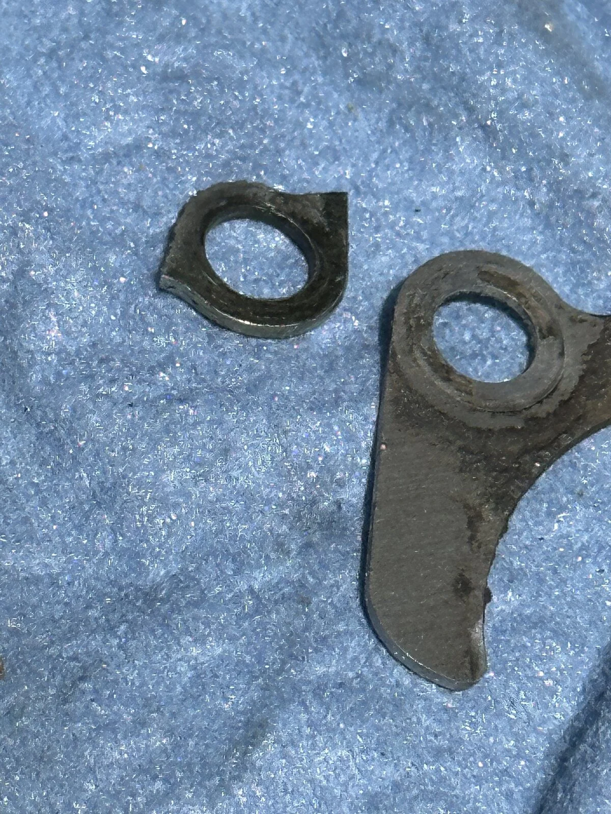 Engineering compromises leading to exhaust threads stripped (2012)