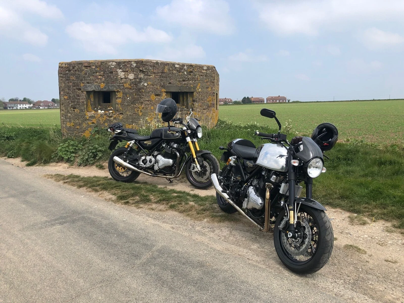 Pictures of your Norton 961