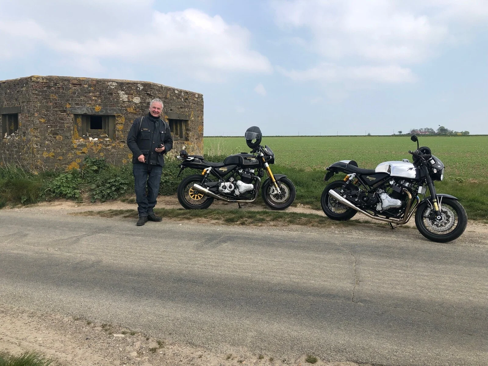 Pictures of your Norton 961