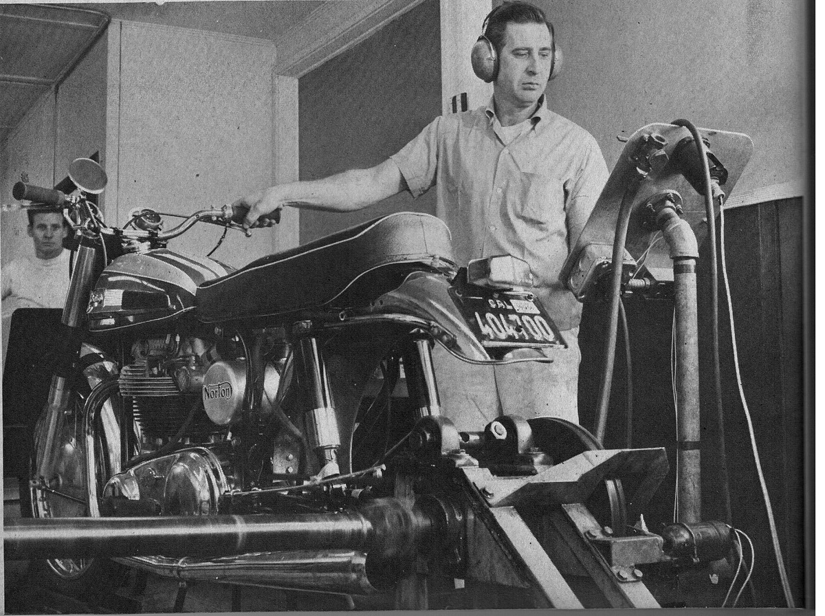 Axe and Norton on the dyno1200.jpg
