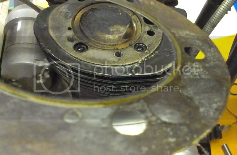 Cylinder Head Removal / Install Access Norton