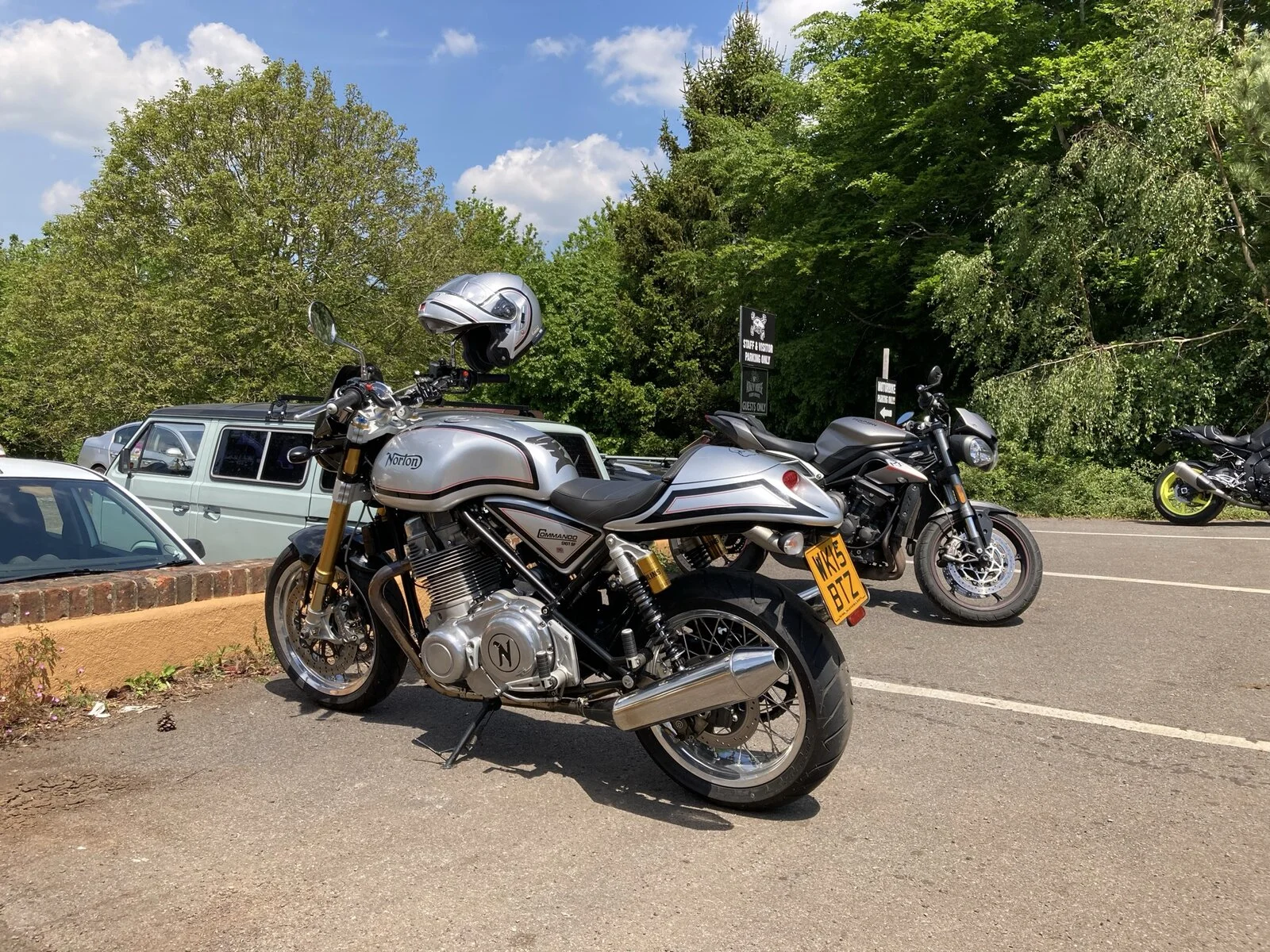 Pictures of your Norton 961