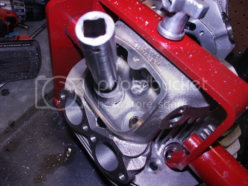 Big valves in a Fullauto head