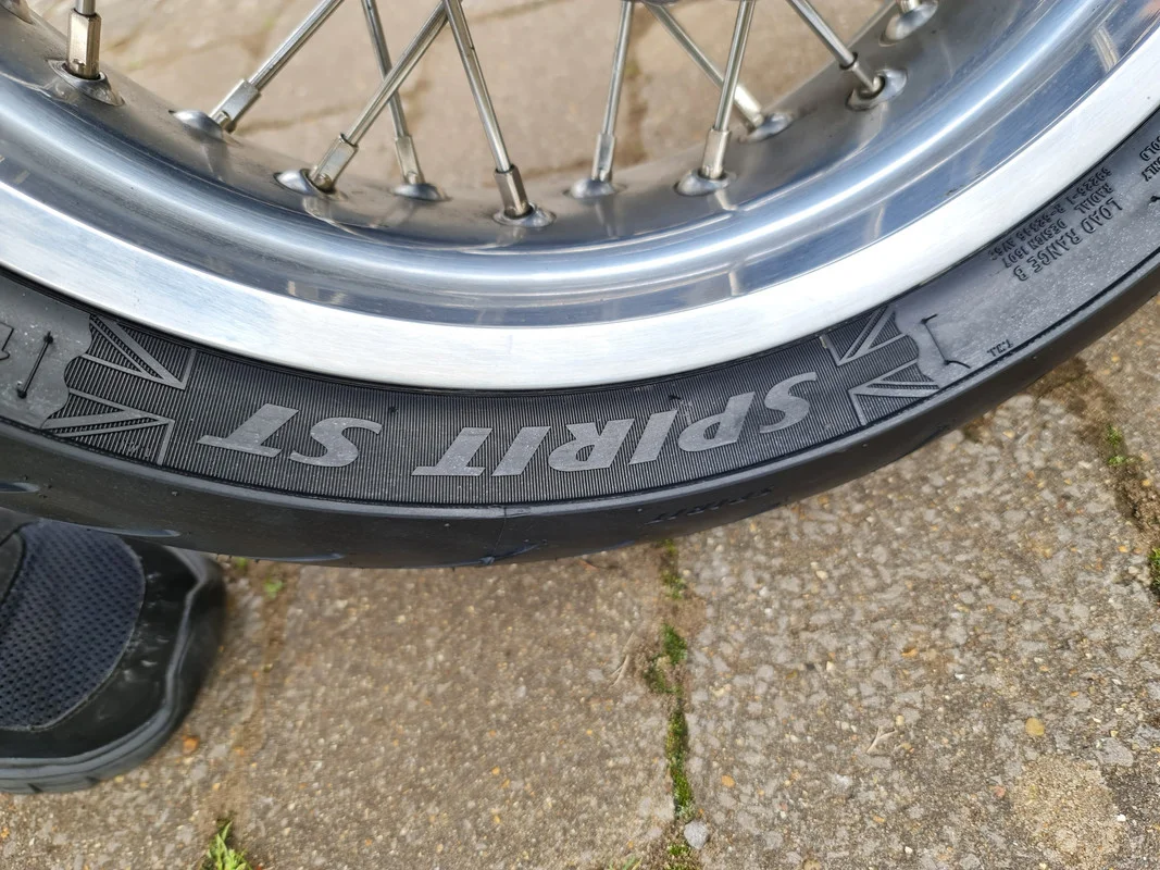 Pictures of your Norton 961