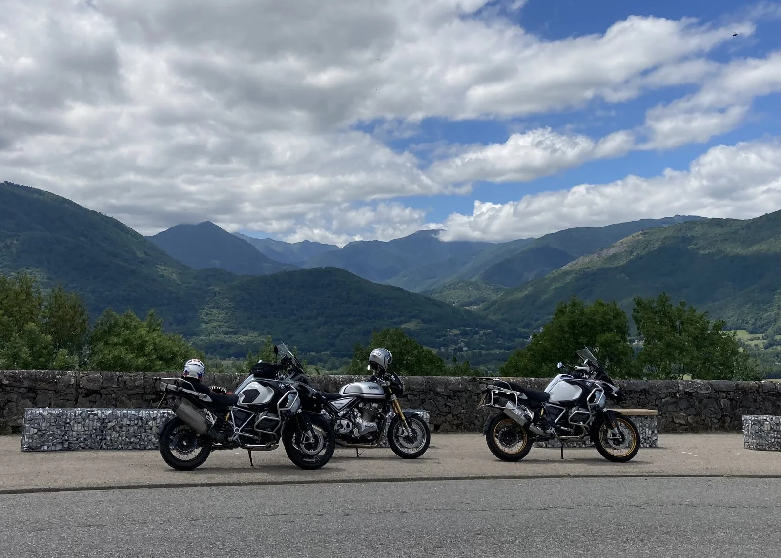 Pictures of your Norton 961