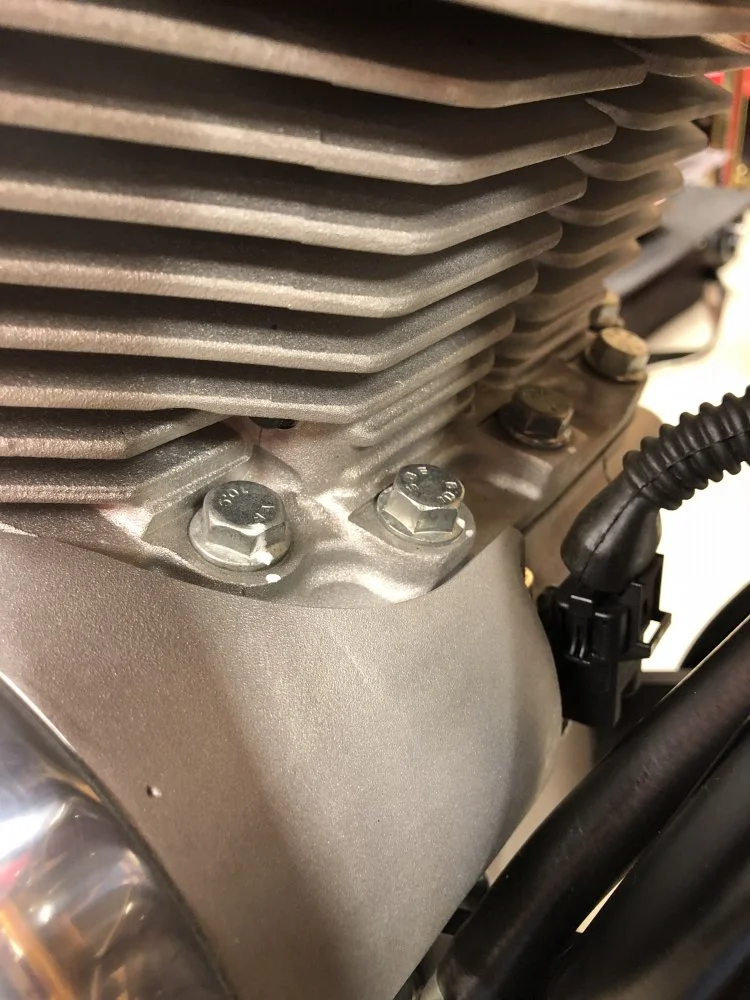 Cylinder head and cylinder Torque check.