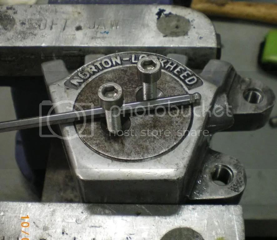 piston in caliper