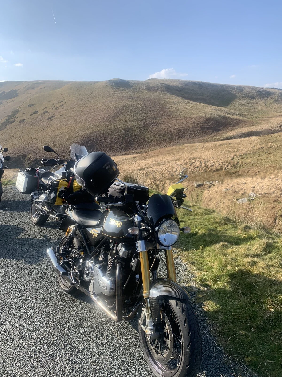 Pictures of your Norton 961