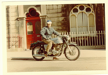 Pictures of your Norton Commandos