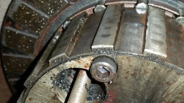 Extreme Wear on Friction Plate Tabs