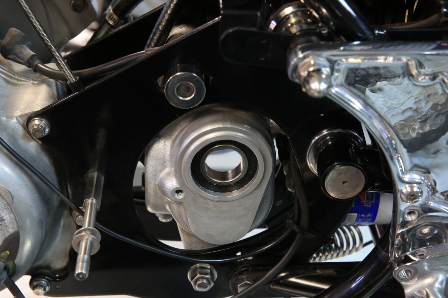 cNw #101 Norton Commando 850