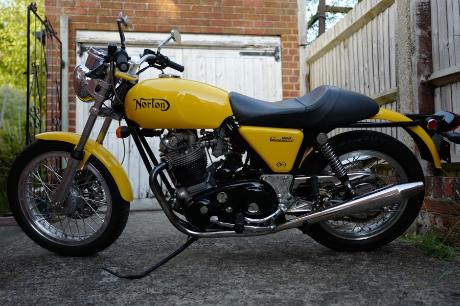 cNw #101 Norton Commando 850