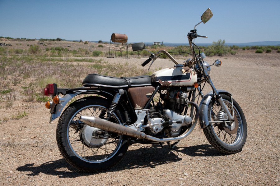 cNw #101 Norton Commando 850