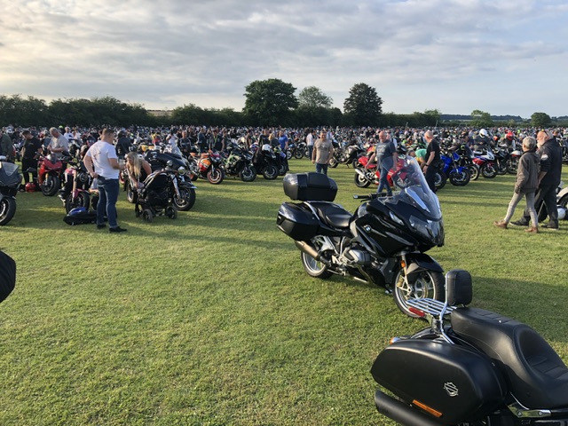 cNw #101 Norton Commando 850
