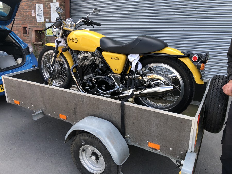 cNw #101 Norton Commando 850