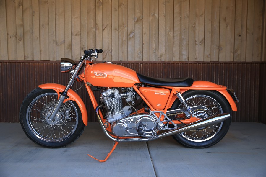 cNw #101 Norton Commando 850