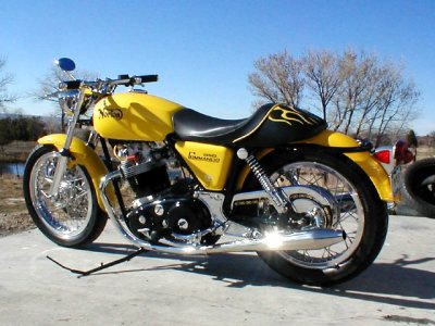 cNw #101 Norton Commando 850