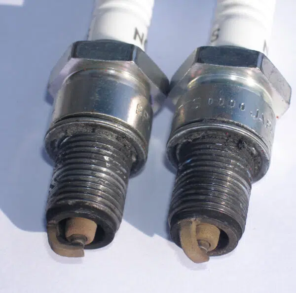Could someone post a photo of a spark plug with color for ideal mixture strength
