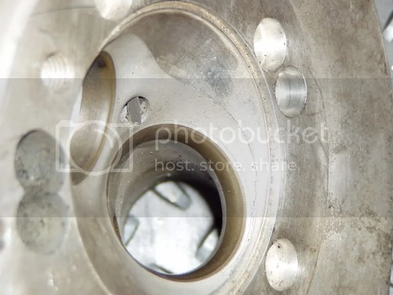 Pistons - flat or domed?