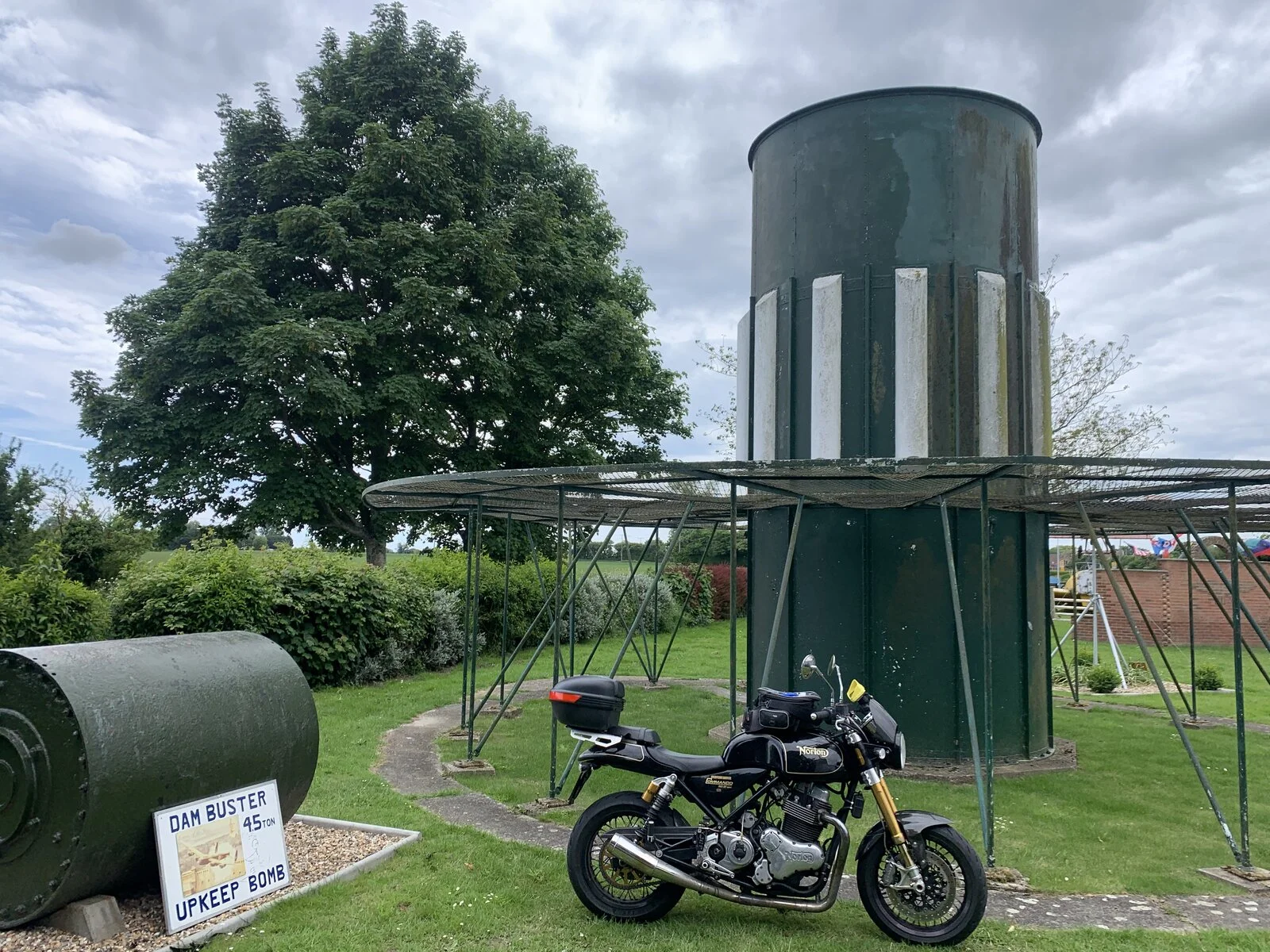 Pictures of your Norton 961