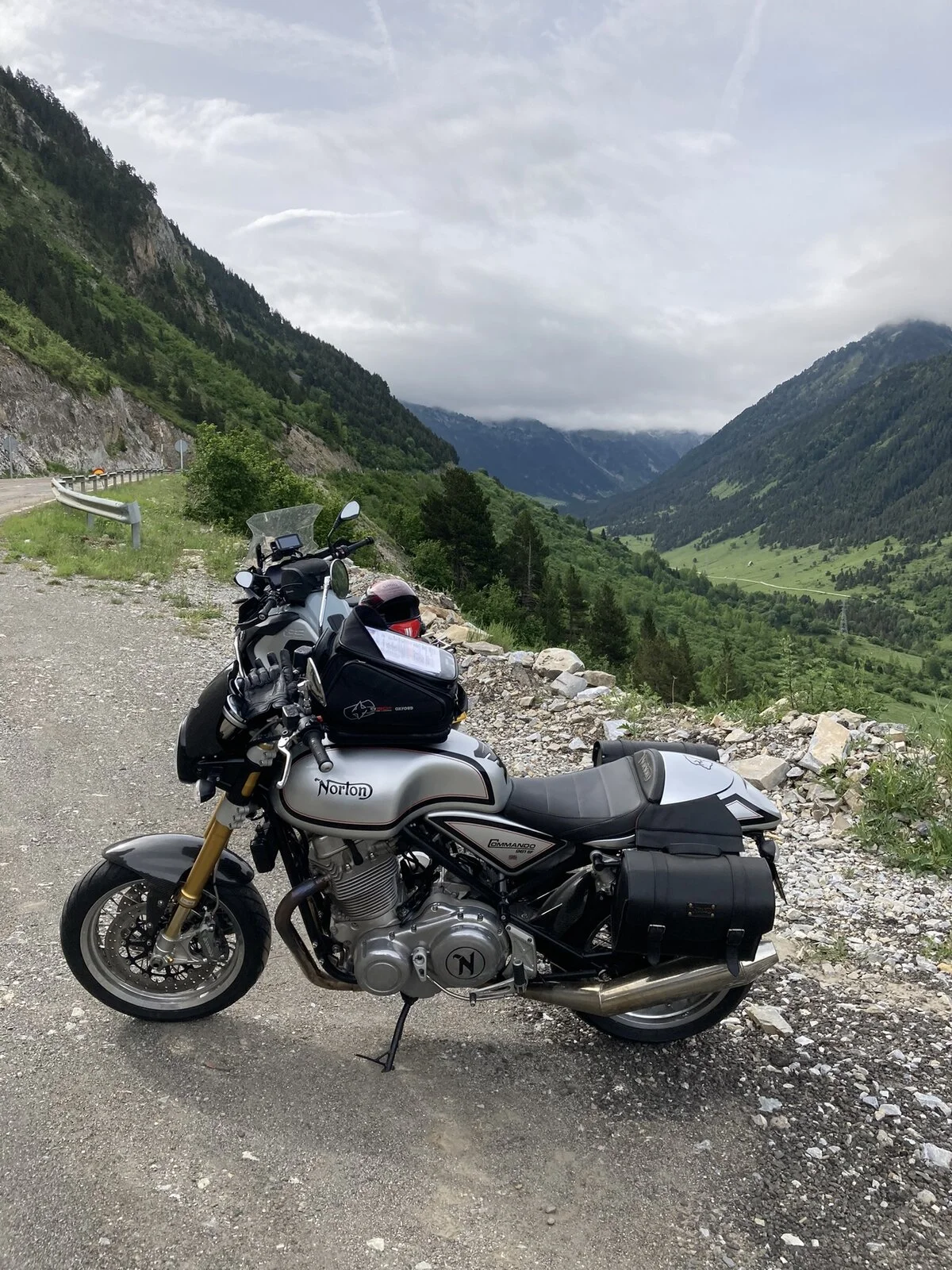 Pictures of your Norton 961