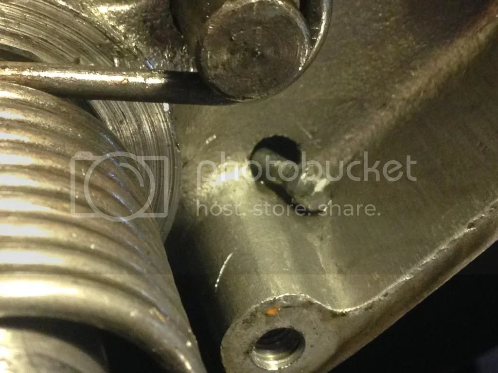 Broken clutch cable and havent found the end cap? Access Norton