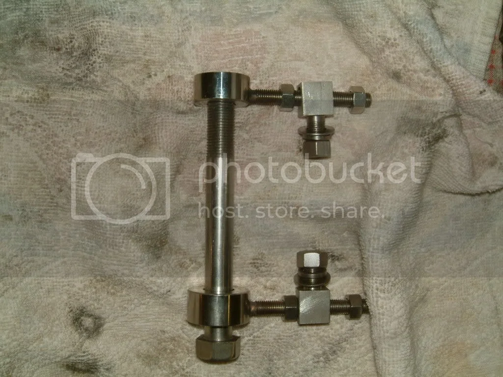 Maney gearbox outrigger