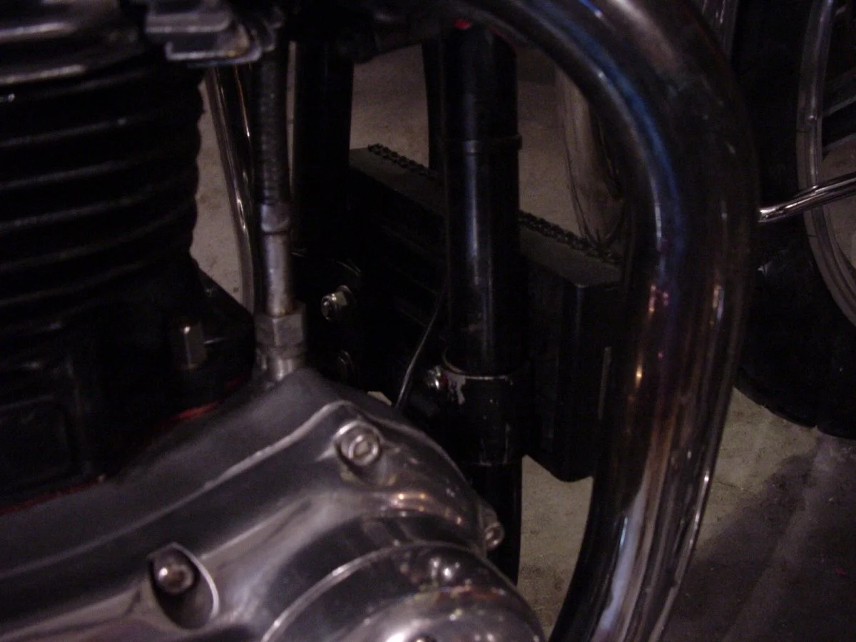 Oil cooler MOUNTING locations/designs on Commandos, let’s see ‘em