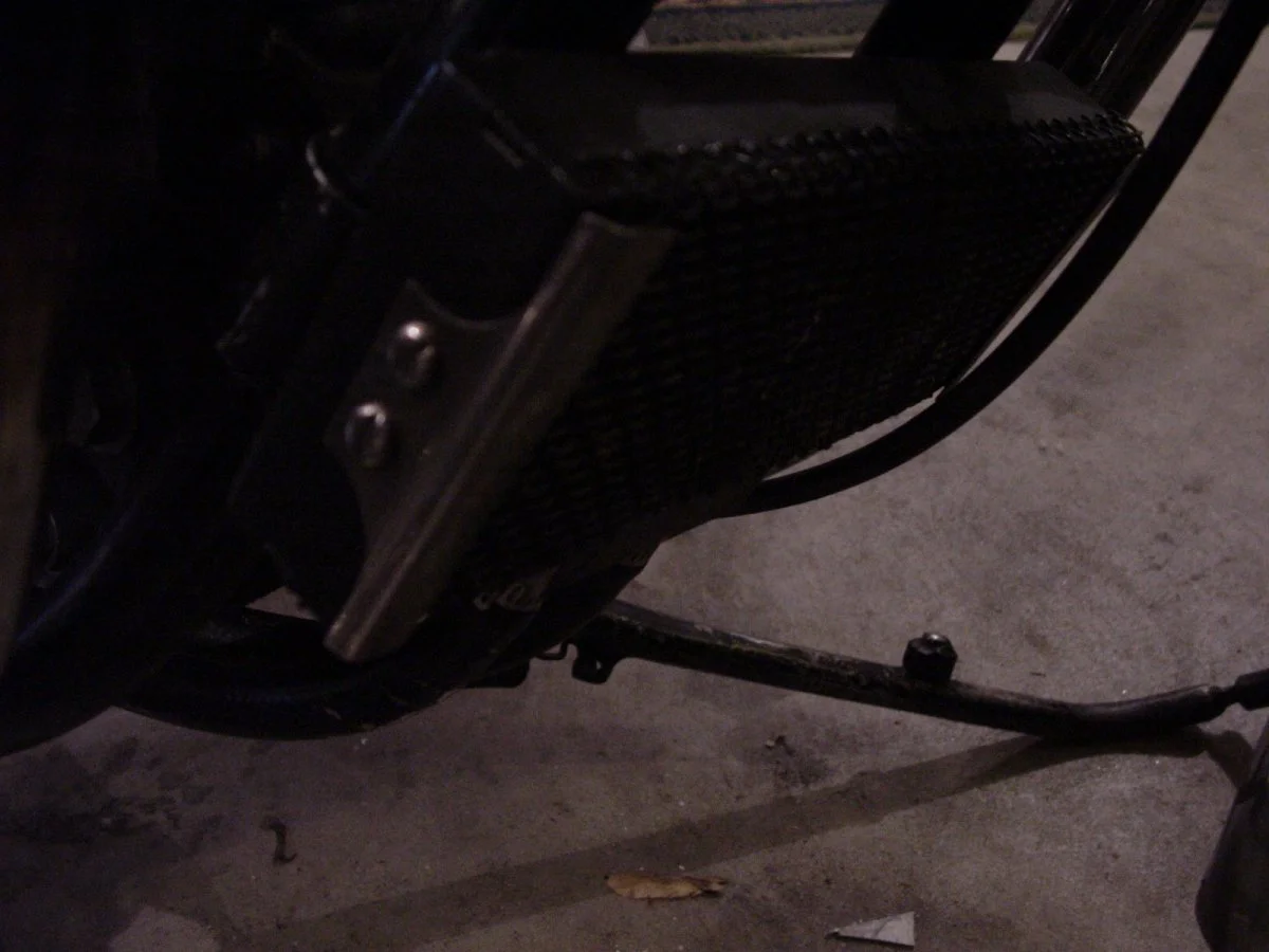 Oil cooler MOUNTING locations/designs on Commandos, let’s see ‘em