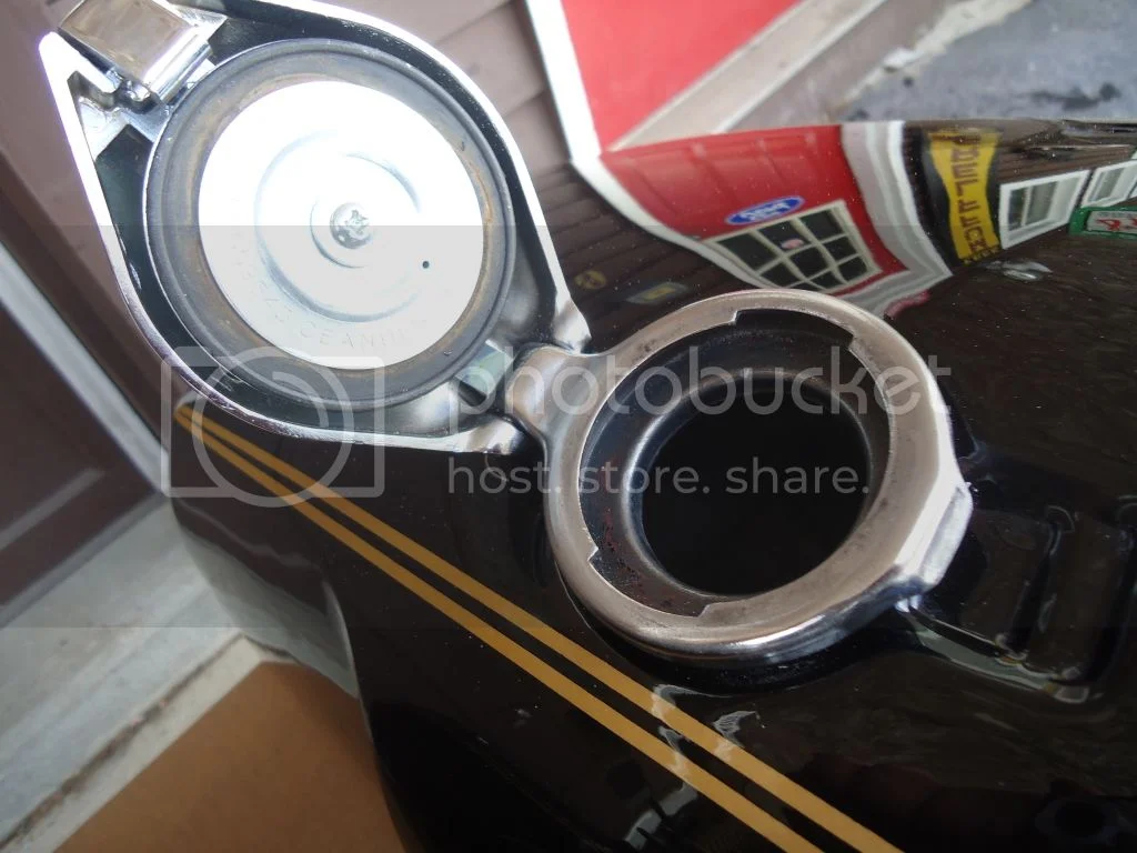 THE VINTAGE VENDOR VS PRE-PAINTED REPRO, YOU DECIDE...