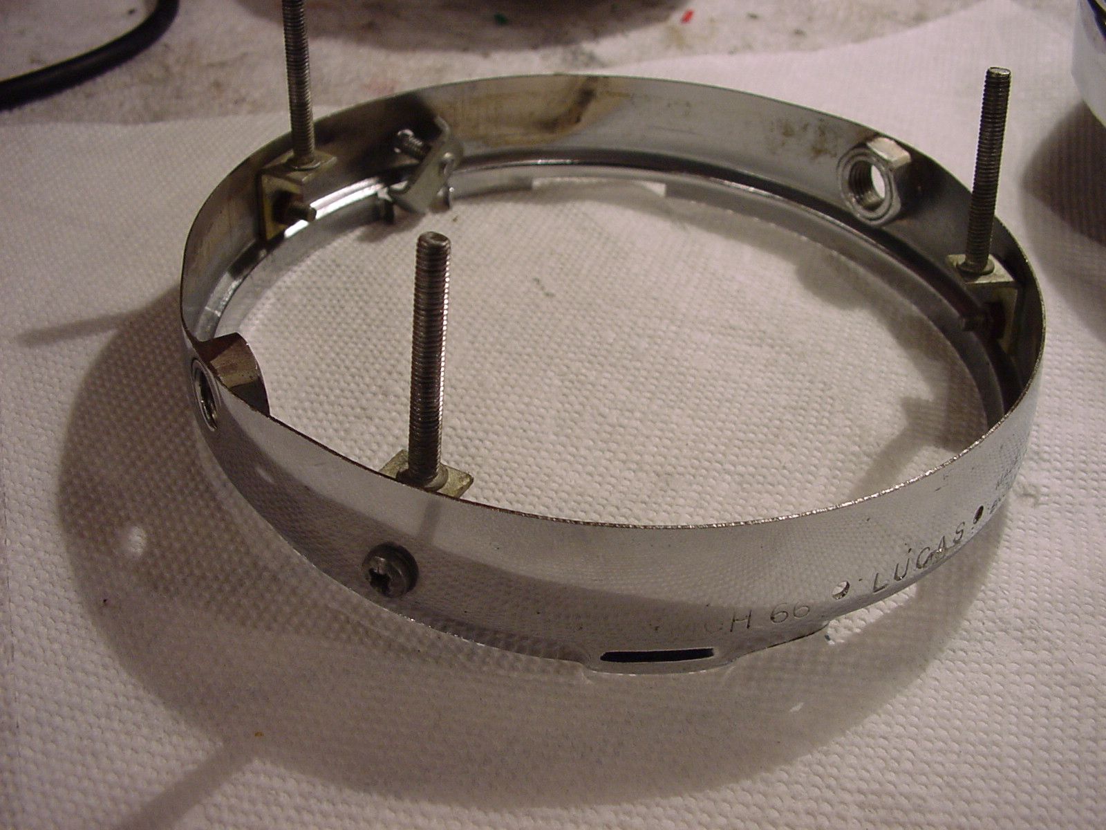 Headlight mount for dunstall fairing
