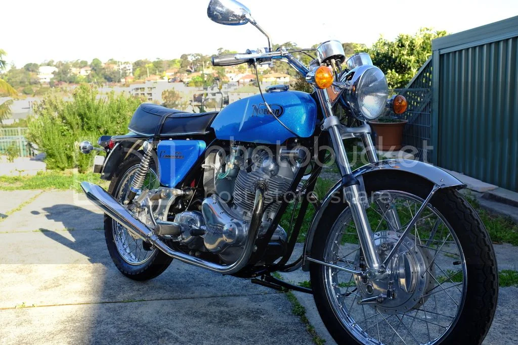 Pictures of your Norton Commandos