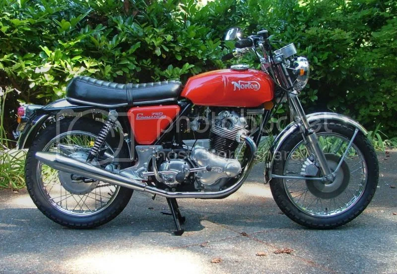 Pictures of your Norton Commandos