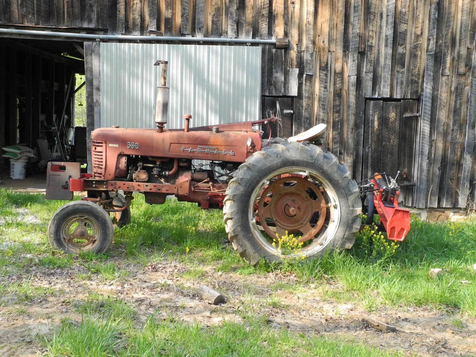 new to me vintage tractor