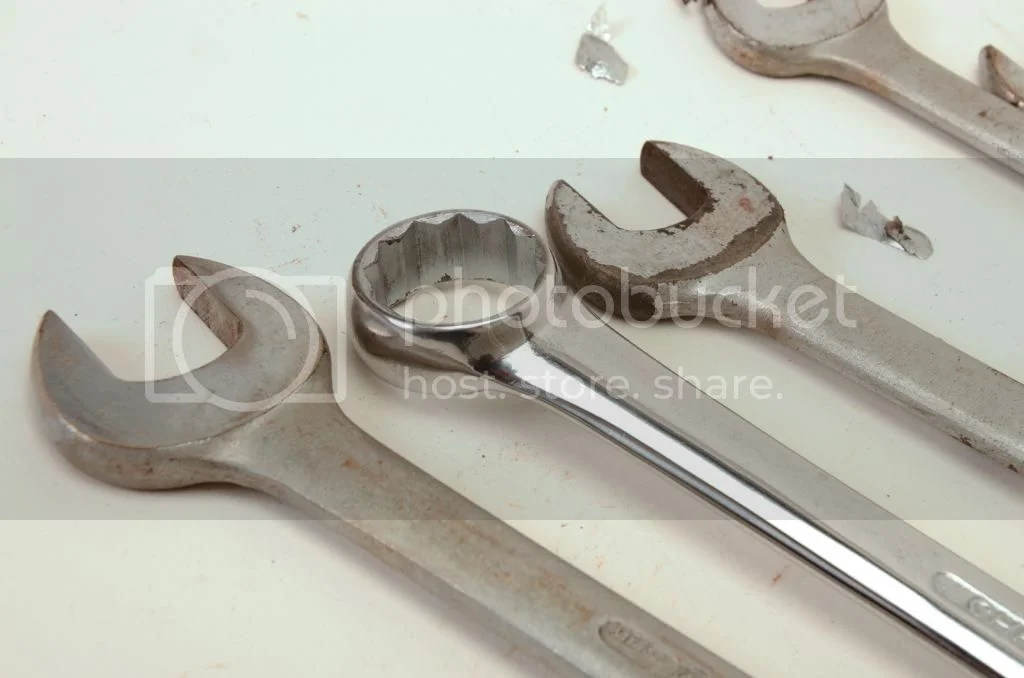 S O S - Need Help from Downunder NZ OZ