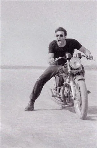 Pictures of your Norton Commandos