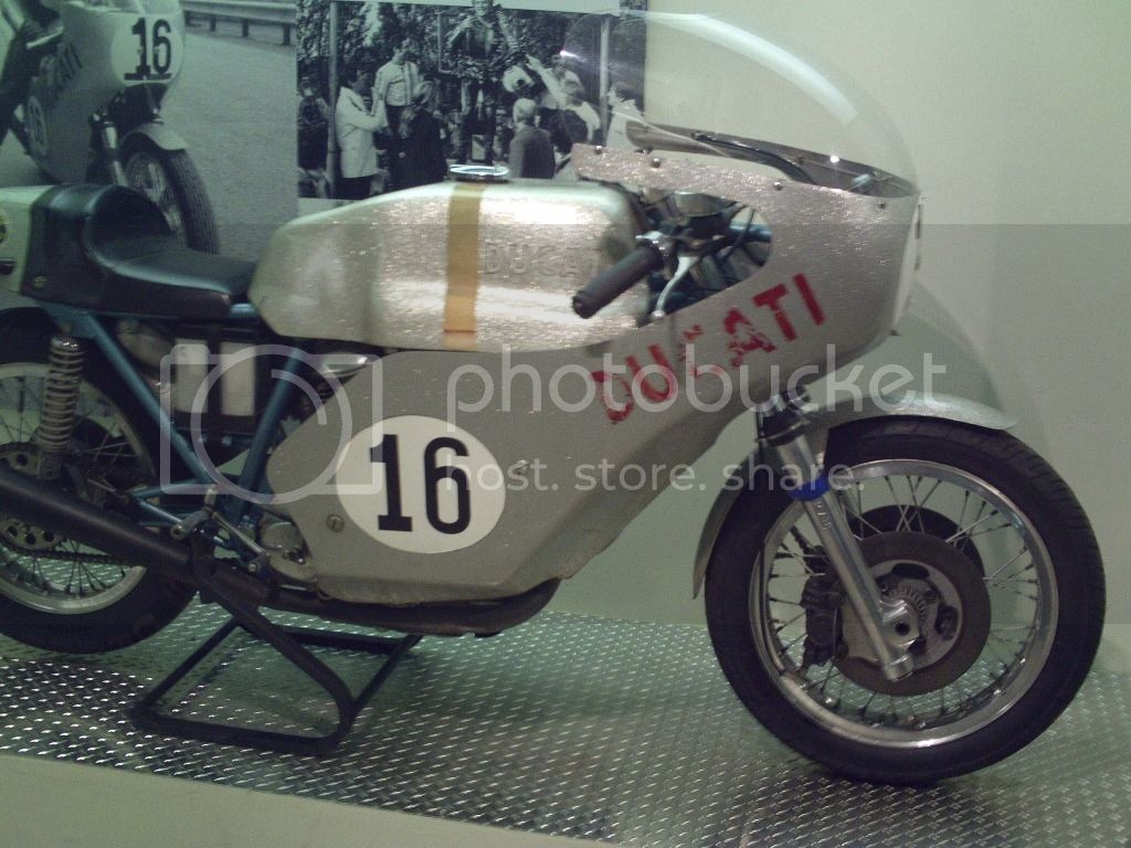 Moto Corsa Museo Ducati