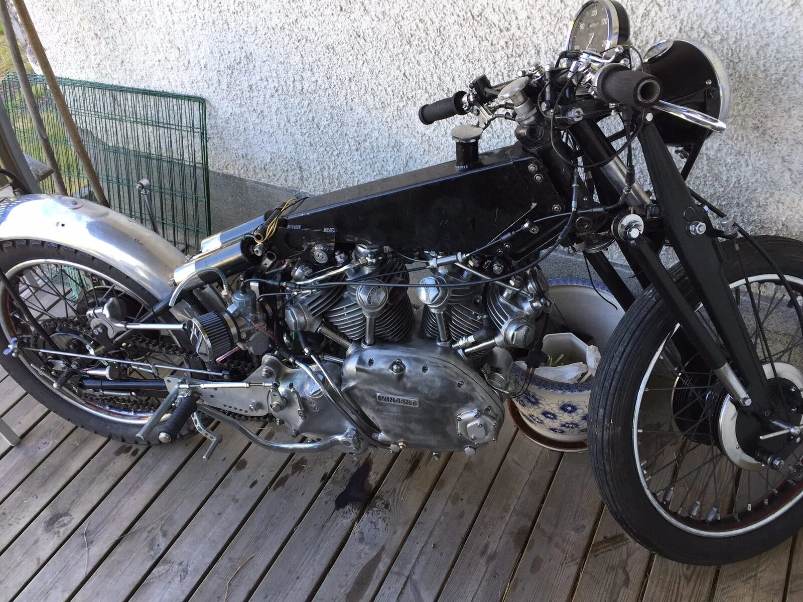 Crankcase repair (53 Vincent restoration)