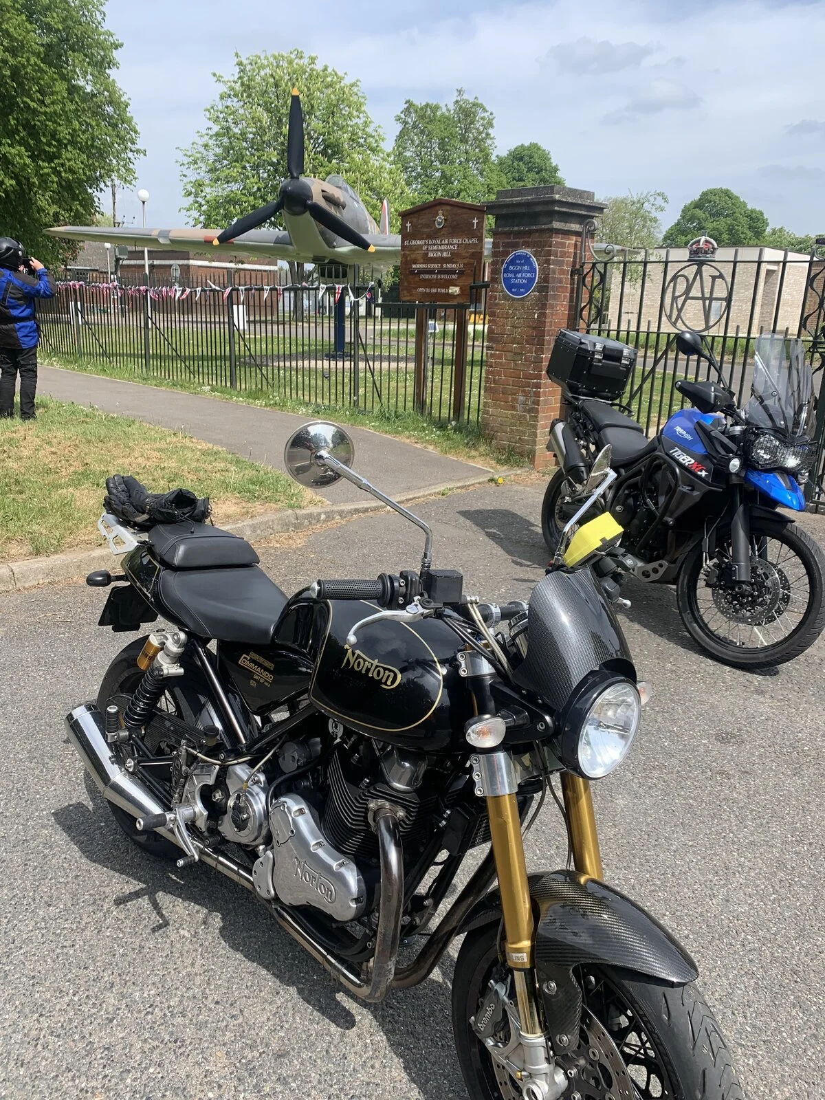 Pictures of your Norton 961