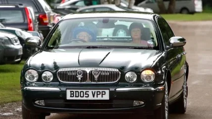 Watchings Queen's Funeral