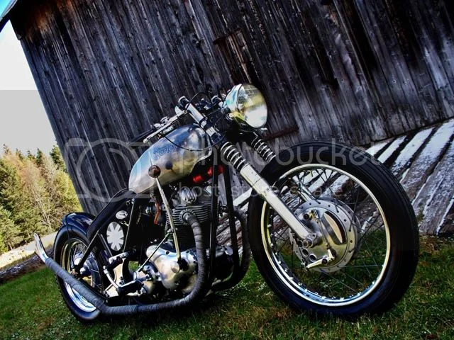 Roadholder external springs