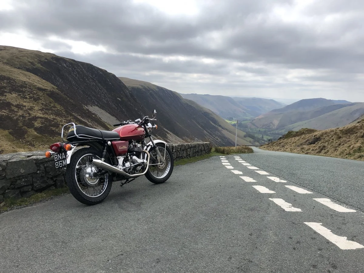 Pictures of your Norton Commandos