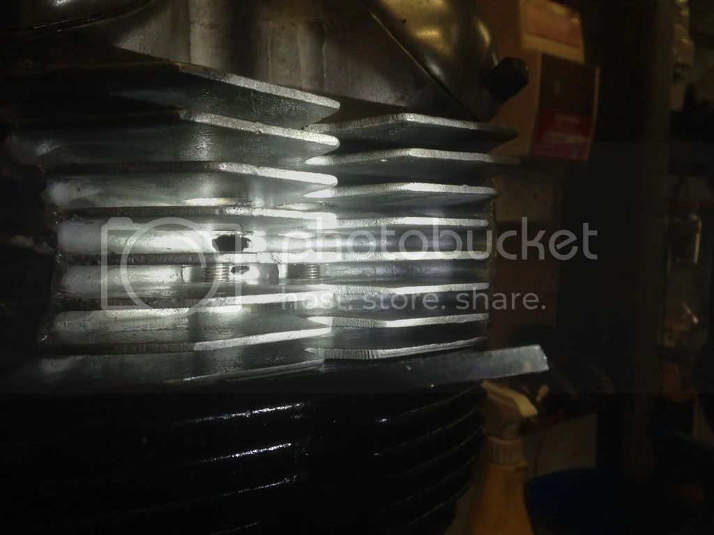 3RD Fin oil leak Access Norton