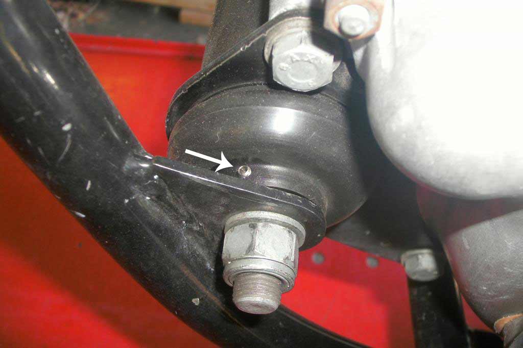Fitting rear Isolastic Rubber Bushes