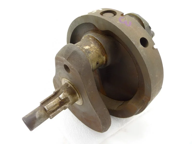 Triumph 650 crankshaft / 5T crankcase