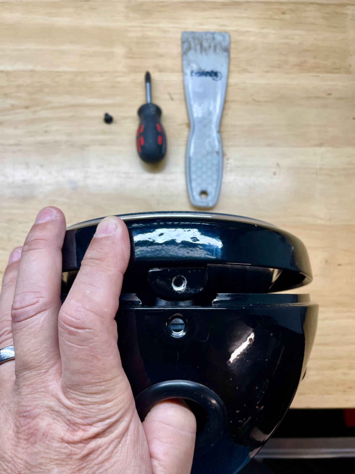 Headlight bezel removal